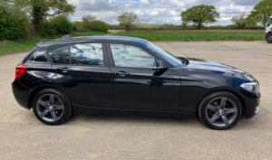 2019 BMW 1 Series 1.5 118i Sport 5-Door in Black — image 3
