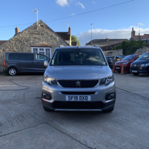 2019 Peugeot Rifter 1.5 Bluehdi Allure in Grey — image 5