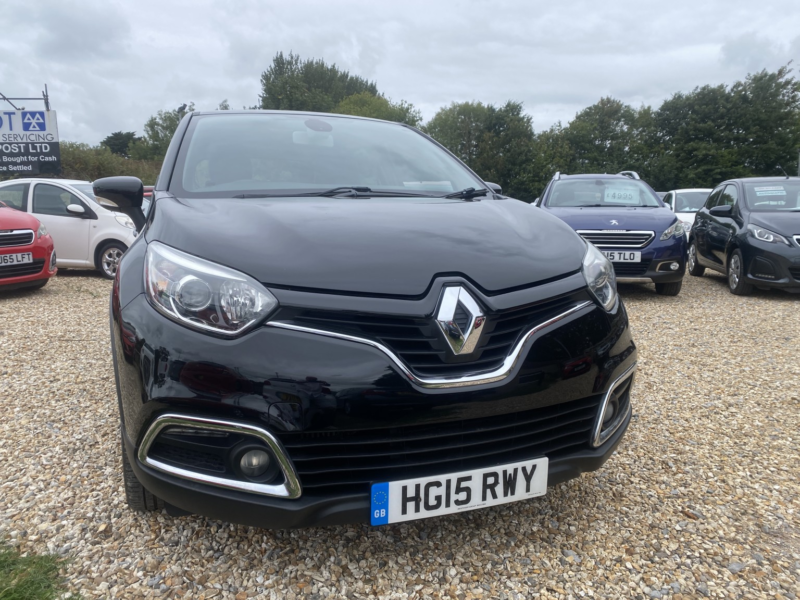 2015 Renault Captur 0.9 Dynamique Nav Tce 90 in Black — image 1