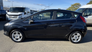 2014 Ford Fiesta 1.0 T Ecoboost Zetec in Black — image 6