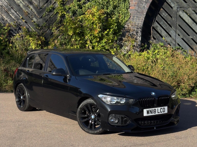 2018 BMW 1 Series 1.5 118i Sport Euro 6 (s/s) 5dr in Black — image 1