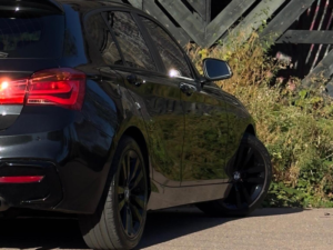 2018 BMW 1 Series 1.5 118i Sport Euro 6 (s/s) 5dr in Black — image 4