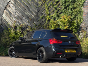 2018 BMW 1 Series 1.5 118i Sport Euro 6 (s/s) 5dr in Black — image 5