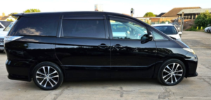 2012 Toyota Estima 2.4l Petrol - 7 Seater - Ulez/caz Pass - Free 18months Gold Warranty & 12months Breakdown in Black — image 3