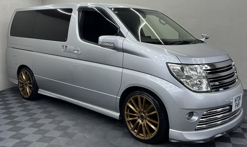 2008 Nissan Elgrand E51 Auto High Performance - Rider Autech 4WD 3.5 V6 in Silver — image 1