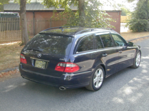 2008 Mercedes-Benz E Class Ref 8764 - Sale Agreed Awaiting Uk Registration - Mercedes Benz W211 E Class E320 Cdi 39k! Japan in Blue — image 3