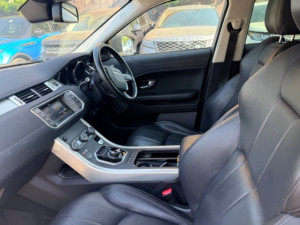 2018 Land Rover Range Rover Evoque Td4 Se Tech in White — image 4