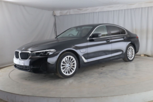 2023 BMW 5 Series 2.0 530e 12kwh Se Saloon 4dr Petrol Plug-In Hybrid Steptronic Euro 6 (s/s) (292 Ps) in Black — image 3