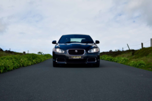 2011 Jaguar Xf 5.0 Xf R V8 Auto 4dr in Grey — image 2