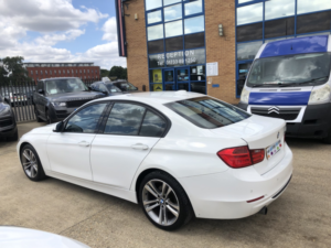 2013 BMW 3 Series 2.0 320i Sport Saloon in White — image 5