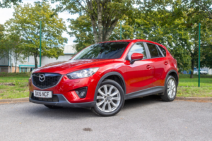2015 Mazda Cx-5 2.2 Skyactiv-D Sport Nav in Red — image 3