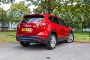 2015 Mazda Cx-5 2.2 Skyactiv-D Sport Nav in Red — image 4