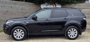 2015 Land Rover Discovery Sport 2.2 Sd4 Se Tech in Black — image 2