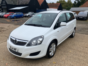 2014 Vauxhall Zafira 1.8 16v Exclusiv in White — image 6
