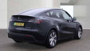 2024 Tesla Model Y (dual Motor) Long Range SUV 5dr Electric Auto 4wde (384 Bhp) in Black — image 4