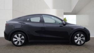 2024 Tesla Model Y (dual Motor) Long Range SUV 5dr Electric Auto 4wde (384 Bhp) in Black — image 5