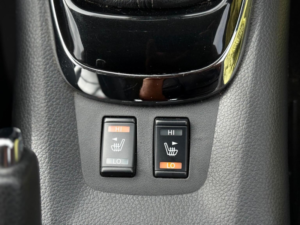 2018 Nissan Pulsar 1.2 Dig-T Tekna Euro 6 (s/s) 5dr in White — image 5