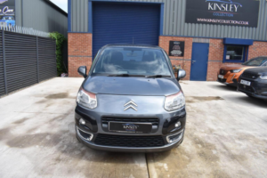 2011 Citroen C3 Picasso 1.6 Hdi Vtr+ Euro 5 5dr in Grey — image 2