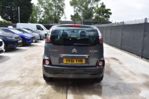 2011 Citroen C3 Picasso 1.6 Hdi Vtr+ Euro 5 5dr in Grey — image 6