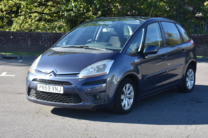 2009 Citroen C4 Picasso 1.6 Hdi Vtr+ in Purple — image 2