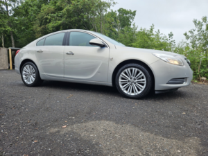 2011 Vauxhall Insignia 2.0 Cdti Se Nav in Silver — image 5