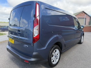 2021 Ford Transit Connect 1.5 Transit Connect Limited Van 240 L2 1.5l Ecoblue 120ps Fwd 6 Speed Manual in Blue — image 3