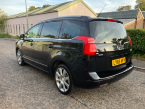2017 Peugeot 5008 1.6 Bluehdi Allure MPV 5dr Diesel Eat Euro 6 (s/s) (120 Ps) in Black — image 5