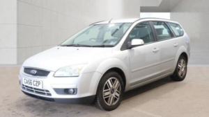 2007 Ford Focus 1.6 Ghia 5dr in Silver — image 4