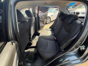 2017 Vauxhall Viva 1.0i Se Euro 6 5dr (a/c) in Grey — image 5