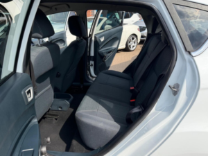 2012 Ford Fiesta 1.4 Titanium 5dr in White — image 5