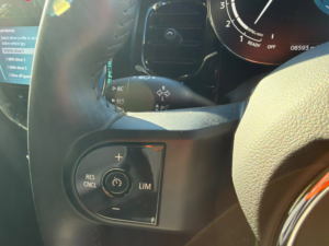 2023 MINI Hatch 1.5 Cooper Classic Hatchback 3dr Petrol Manual Euro 6 (s/s) (136 Ps) in Silver — image 6