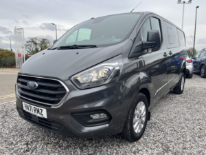 2021 Ford Transit Custom 2.0 Transit Custom Limited Dciv 320 L2 2.0l Ecoblue 130ps Fwd 6 Speed Automatic in Grey — image 3