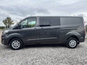 2021 Ford Transit Custom 2.0 Transit Custom Limited Dciv 320 L2 2.0l Ecoblue 130ps Fwd 6 Speed Automatic in Grey — image 4