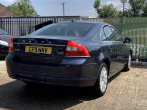2011 Volvo S80 2.0 D3 Se Lux in Blue — image 4