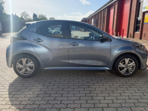 2026 Mazda Mazda2 Hybrid 1.5h Exclusive-Line CVT Euro 6 (s/s) 5dr in Multicolour — image 3