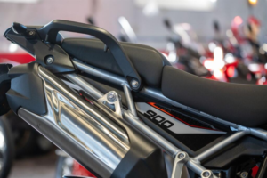 2024 Triumph Tiger 900 *one Owner - Finance Available* in Grey — image 4