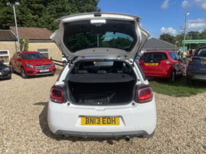 2013 Citroen Ds3 1.6 Vti Dstyle in White — image 5