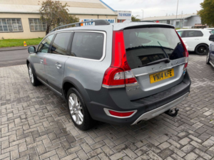 2014 Volvo Xc70 2.4 Xc70 Se Luxury D5 AWD Auto 4WD 5dr in Silver — image 6