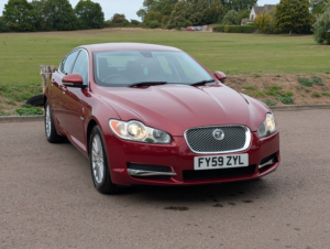 2010 Jaguar Xf V6 Luxury in Red — image 2