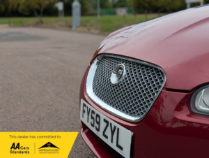 2010 Jaguar Xf V6 Luxury in Red — image 6