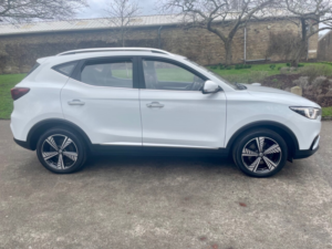2020 MG MG Zs 44.5kwh Exclusive SUV 5dr Electric Auto (143 Ps) in White — image 4