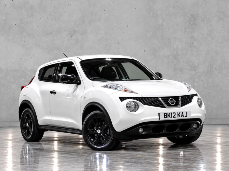 2012 Nissan Juke 1.6 Visia Euro 5 5dr in White — image 1