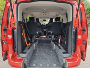 2021 Citroen Spacetourer in Orange — image 3