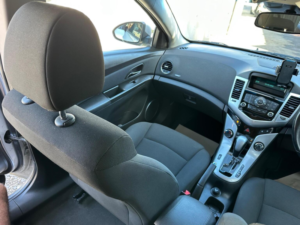 2013 Chevrolet Cruze 1.8 Lt Auto Euro 5 5dr in Silver — image 3