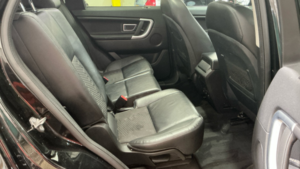 2019 Land Rover Discovery Sport Td4 Se Tech in Black — image 5