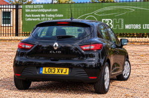 2013 Renault Clio 1.5 Dci Eco Dynamique Medianav Euro 5 (s/s) 5dr in Black — image 5