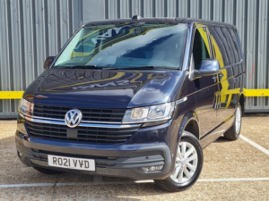 2021 Volkswagen Transporter VW T30 Highline Auto in Blue — image 3