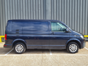 2021 Volkswagen Transporter VW T30 Highline Auto in Blue — image 4