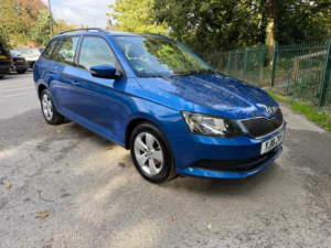 2018 Skoda Fabia Se Tsi in Blue — image 2