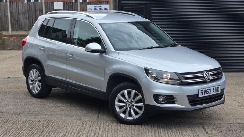 2013 Volkswagen Tiguan 2.0 Tdi Bluemotion Tech Match DSG 4WD Euro 5 (s/s) 5dr in Silver — image 1